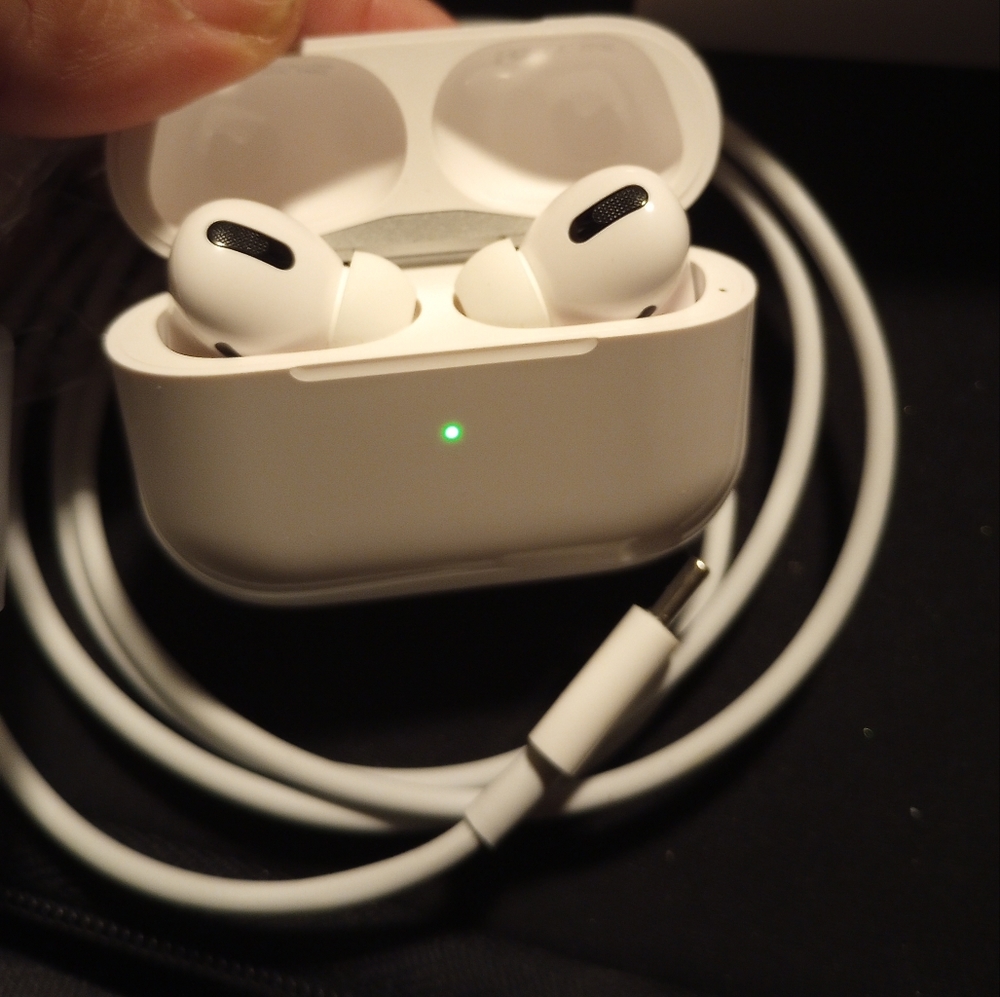 Apple airpods gen 2
